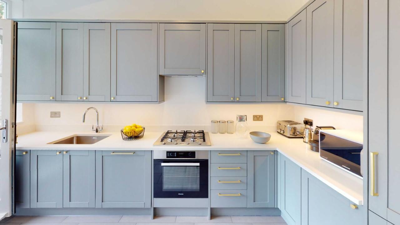 The Harrington - Knightsbridge - 18 Rutland Gate Aparthotel London Exteriör bild
