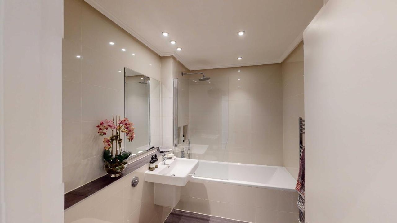 The Harrington - Knightsbridge - 18 Rutland Gate Aparthotel London Exteriör bild